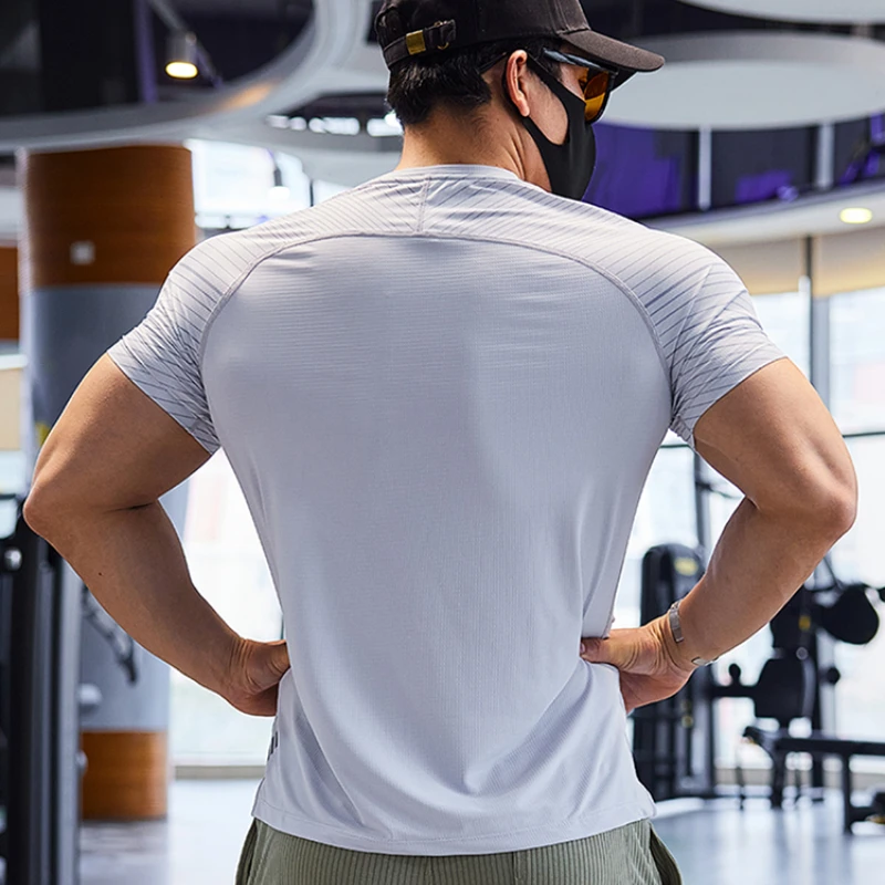 Camiseta deportiva de manga co - Yoga Fitness Wear reseña y precio